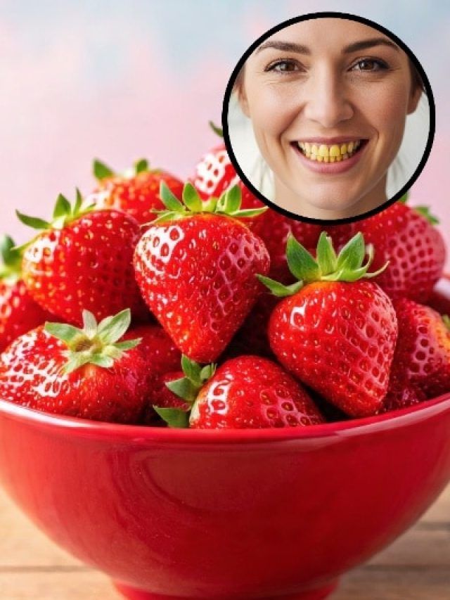 दांतों को 'मोती' जैसा चमका सकती हैं स्ट्रॉबेरी? डॉक्टर ने बताई हकीकत