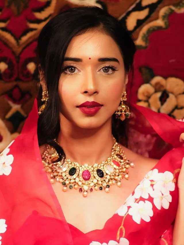 'नाम-धन सब है पर मैं खुश नहीं', प्रेमानंद महाराज से सवाल पूछ ट्रोल हुईं तान्या मित्तल