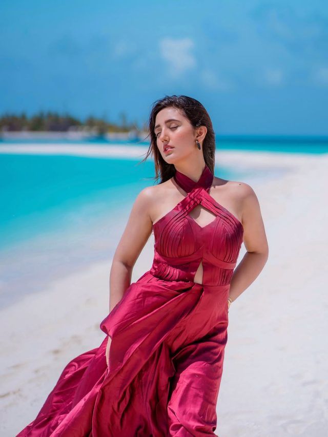 तलाकशुदा हीरो के प्यार में दीवानी 21 साल की हसीना, भूली खाना-पीना? चौंके घरवाले