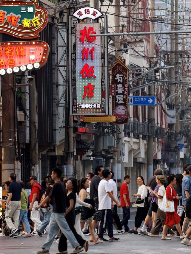 Retirees vs. Robots: Who will run China in 2035?