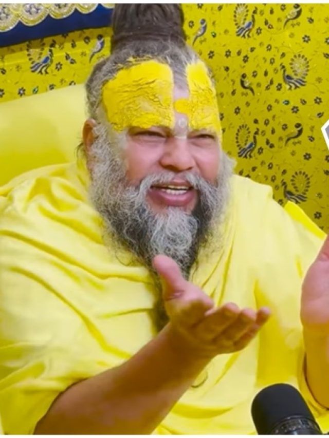 'भजन करते वक्त पत्नी मारती है ताने', प्रेमानंद महाराज से शख्स ने पूछा समाधान