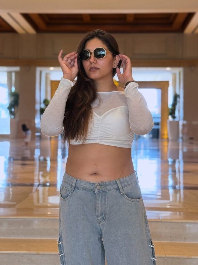 2 बेटों की मां सपना चौधरी, खुलेआम फ्लॉन्ट किए स्ट्रेच मार्क्स, फैन्स बोले- बॉस लेडी