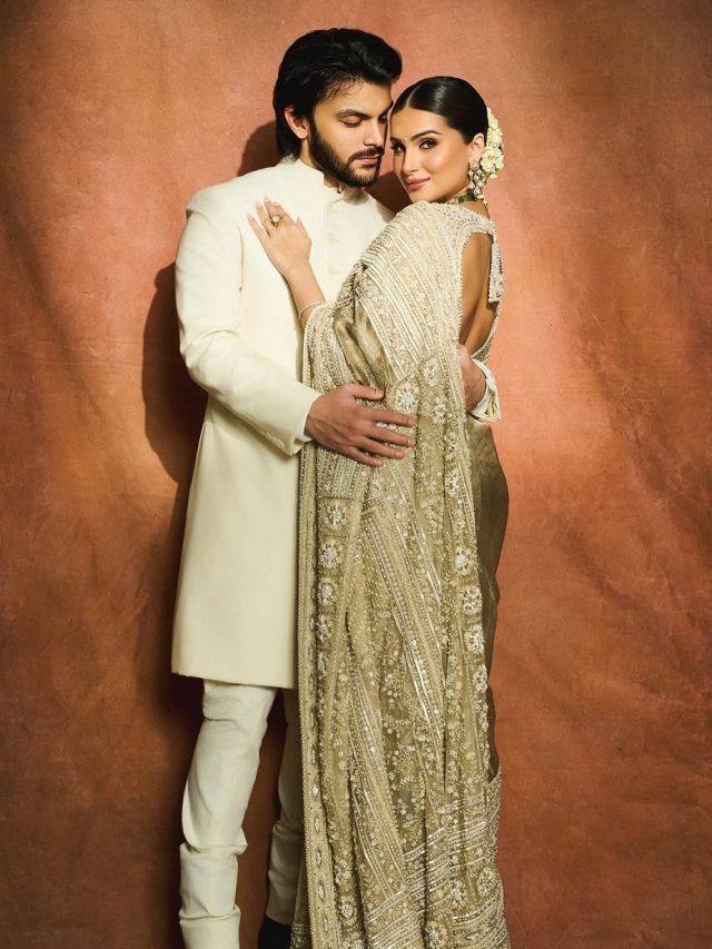 'बॉयफ्रेंड' वीर की बाहों में तारा सुतारिया, किया गणपति बप्पा का स्वागत, रिश्ता हुआ पक्का?