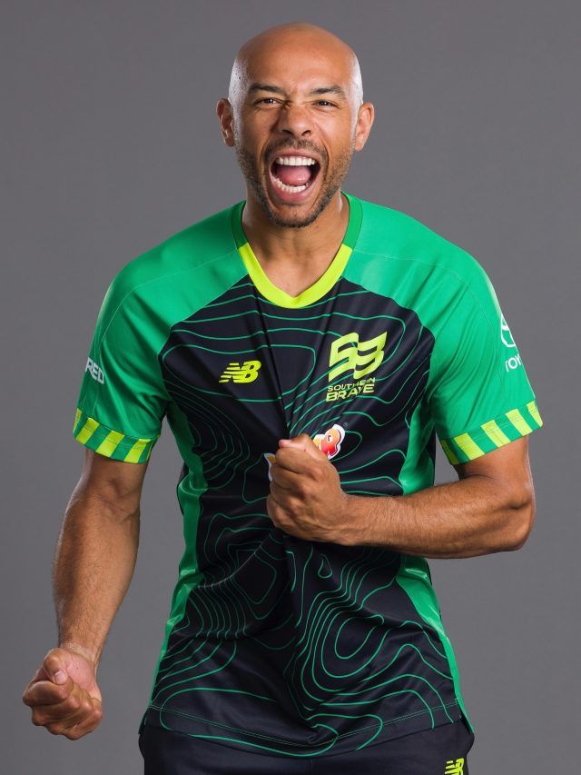 पोर्न वेबसाइट का प्रमोशन करना क्रिकेटर को पड़ा भारी, नहीं चली ये 'मनमानी'