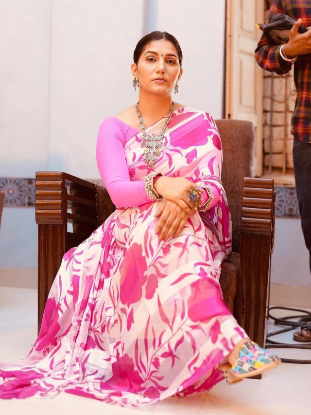 जब मह‍िला मंत्री ने सरेआम सपना चौधरी को किया बेइज्जत, गुस्से में छोड़ा इवेंट