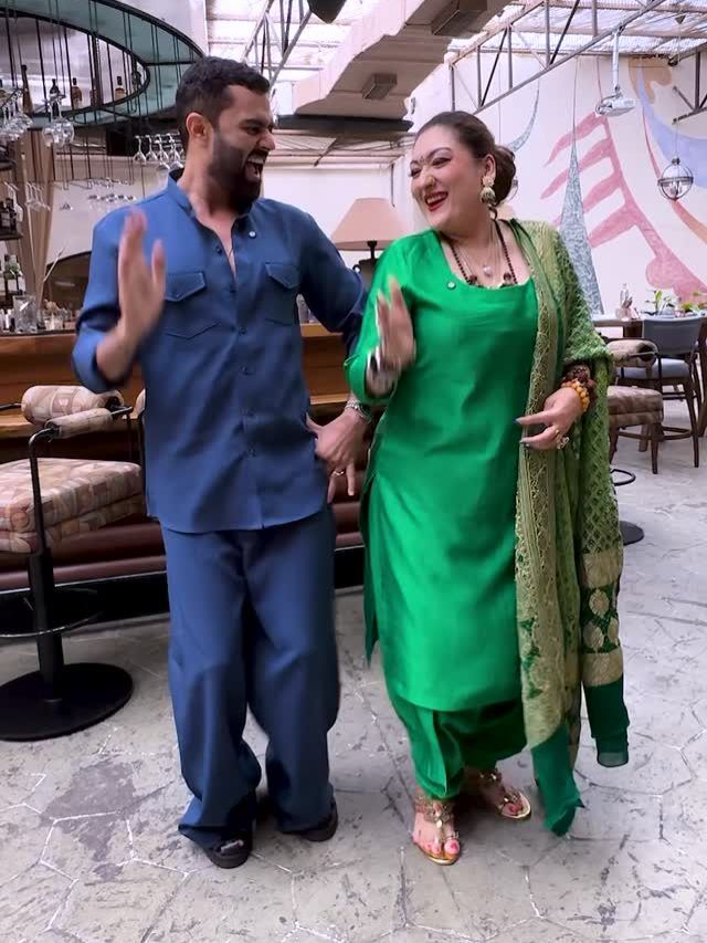 सुनीता के लटके-झटकों ने दी गोविंदा को टक्कर, 13 साल छोटे एक्टर संग ग‍िराई ब‍िजुरिया