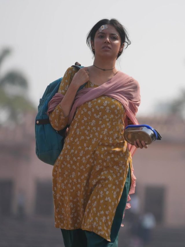 झुग्गी में रही करोड़पति घराने की बहू, नाले किनारे बदबू में रहने को मजबूर, सिर में पड़ी जुएं