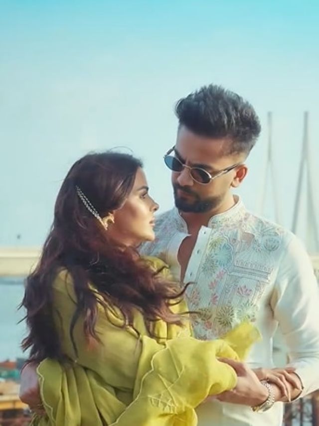 हीरोइन के प्यार में डूबा करोड़पति यूट्यूबर, बांहों में लेकर किया रोमांस, बोला- दिल गलती...