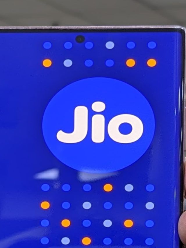 पूरे साल चलेगा Jio का ये सबसे सस्ता रिचार्ज, मिलेगी कॉलिंग और बहुत कुछ