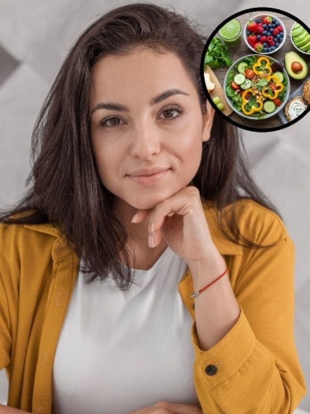 30 के बाद महिलाएं जरूर खाएं ये 6 फूड्स, हड्डियों से लेकर स्किन तक रहेगी हेल्दी