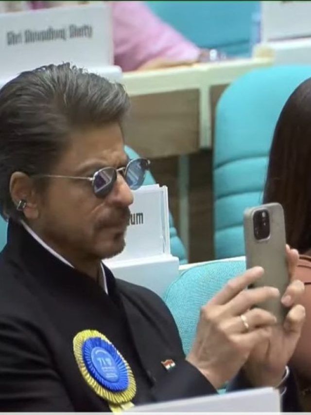 iPhone 17 Pro नहीं, इस फोन को इस्तेमाल कर रहे हैं शाहरुख खान, ये है कीमत