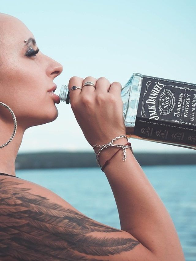 यहां 100 रुपये में मिलती है 500 वाली शराब, आखिर ऐसा क्यों?