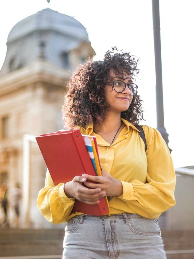 7 Smart Tips to Choose Your Study Abroad Country in 2025