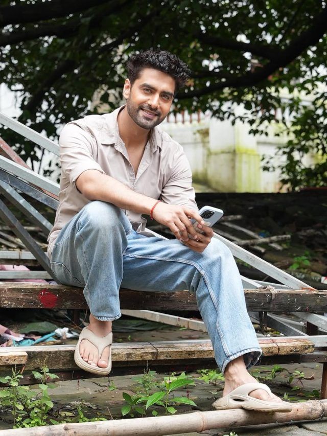 शूटिंग में बिजी एक्टर, न्यूबॉर्न बेटे संग समय न बिताने का मलाल, बोले- उसे गोद में लूं...