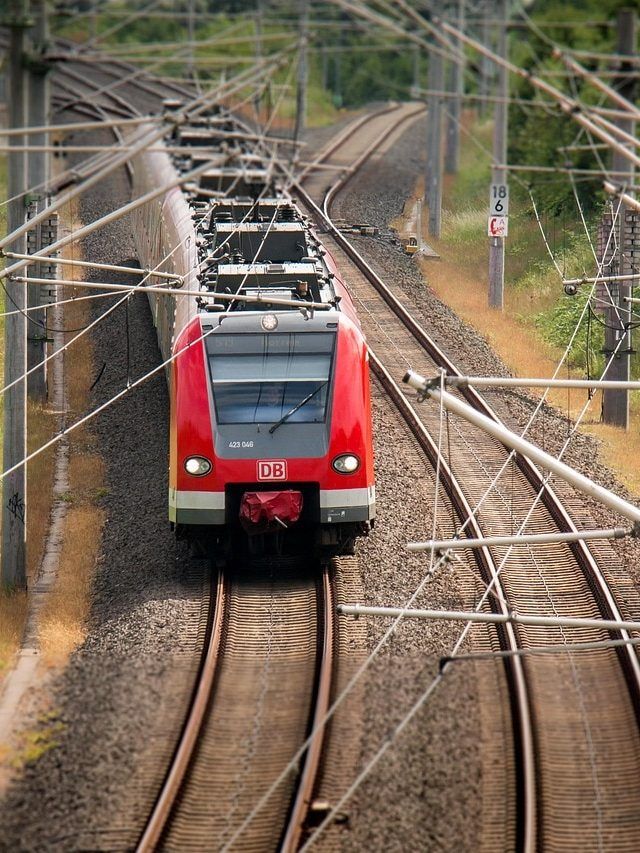 भारत के किस राज्य में अभी तक रेल नहीं है?