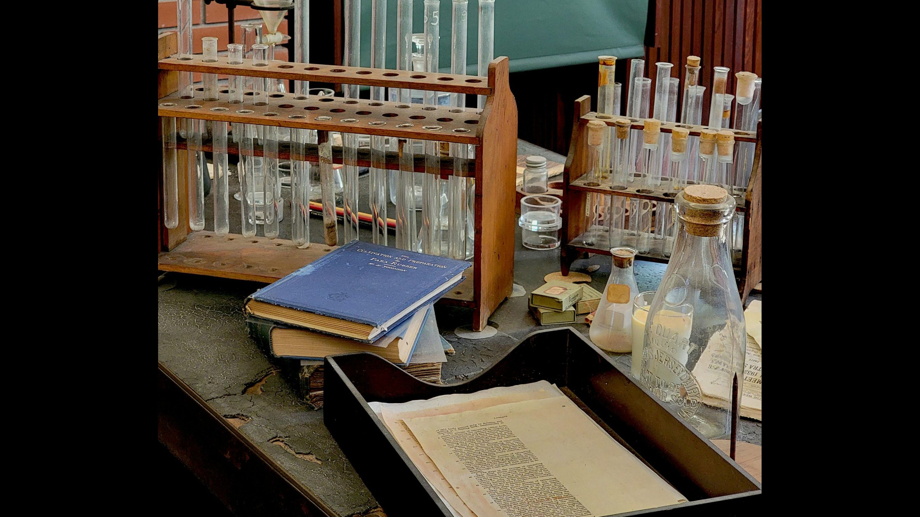7 Chemistry Books Suggested By IIT Toppers For Exam Success