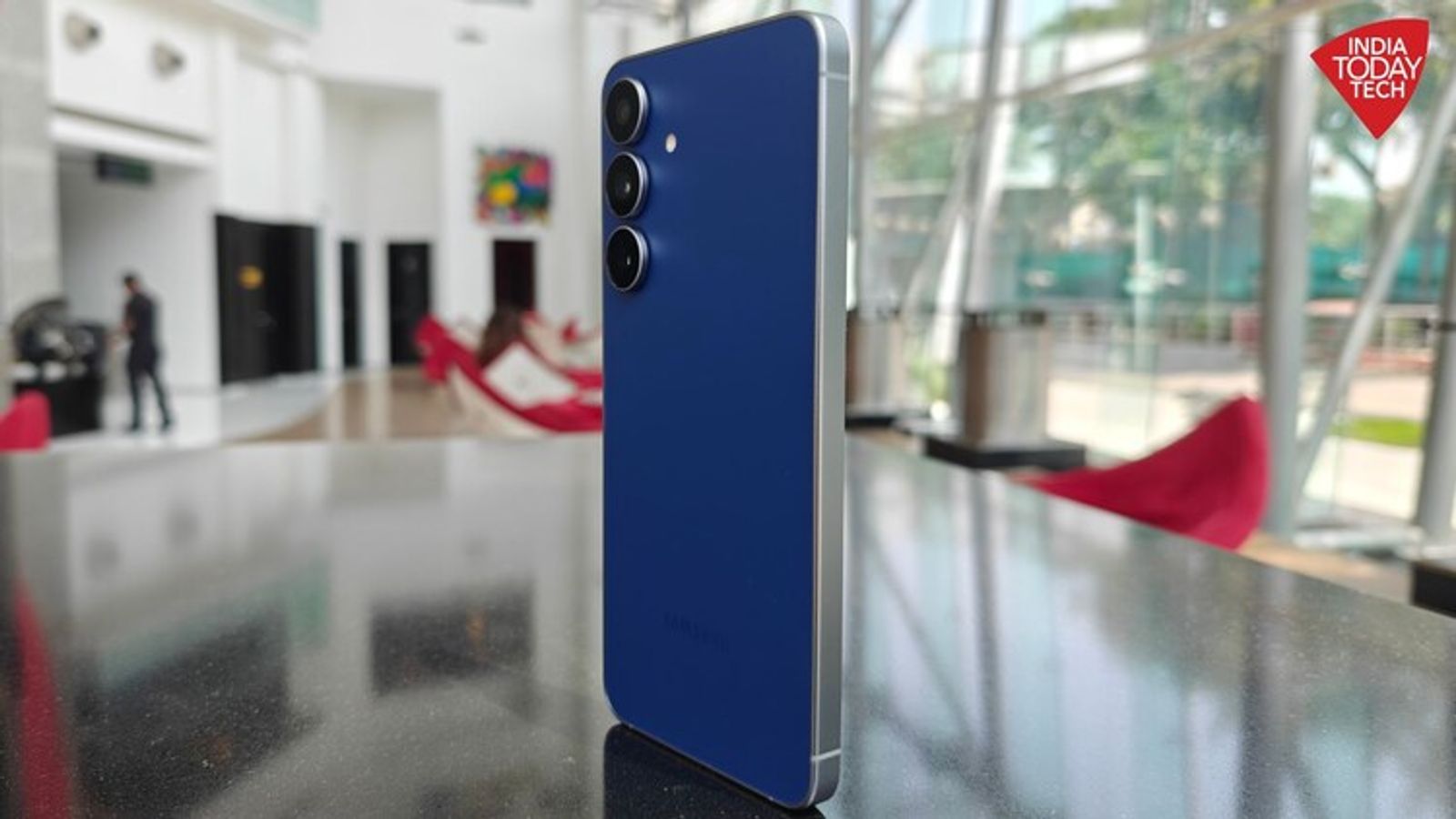 Samsung Galaxy S25 FE price cut thumbnail