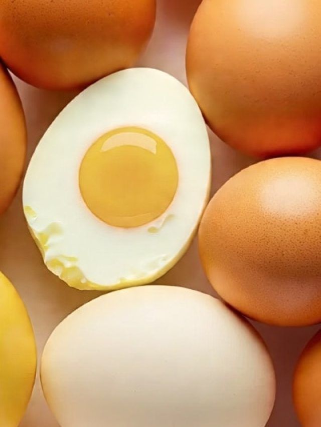 भूलकर भी अंडे के साथ न खाएं ये 5 चीजें! हो सकते हैं कई साइड इफेक्ट्स