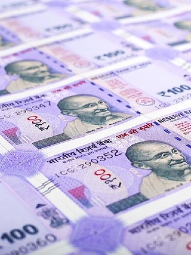 क्या नोट के बीच में दिखने वाला ये तार चांदी का होता है?