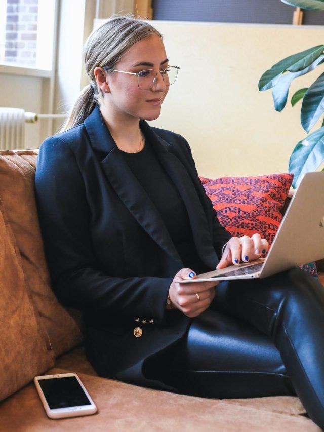 7 Workplace Skills to Make You Unfireable