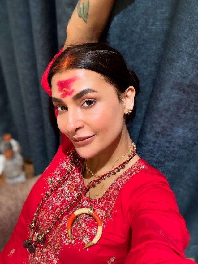 Allison Scagliotti yalangoch