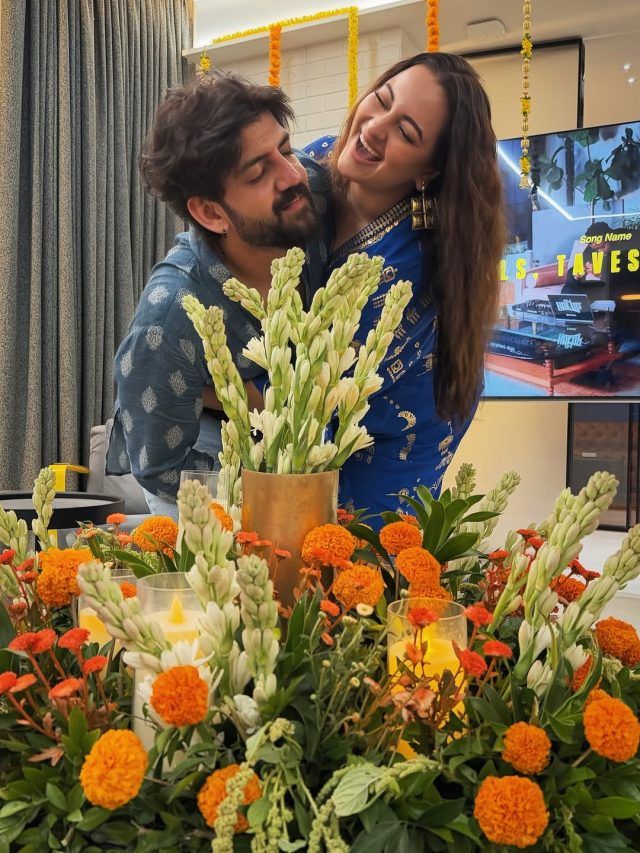 पति संग 'सपनों के आशियाने' में सोनाक्षी ने मनाई दिवाली, अंदर से है बेहद लग्जरियस