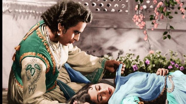 Top 7 Classic Hindi Movies Everyone Should Watch