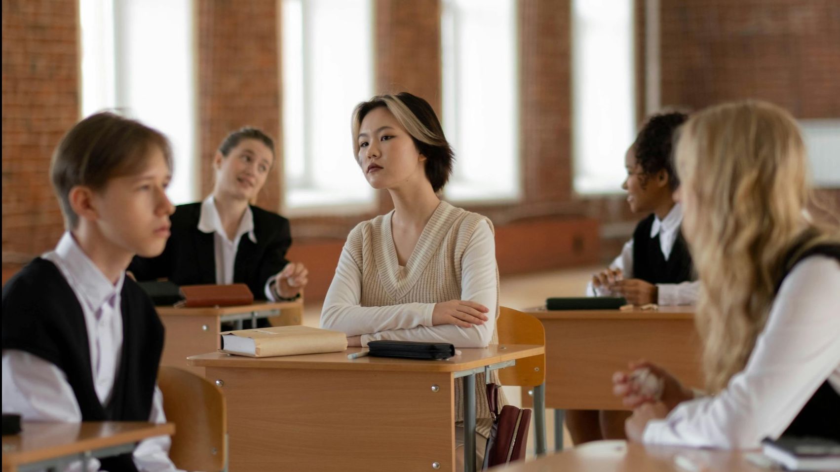 7 Communication Tips to Overcome Shyness in School