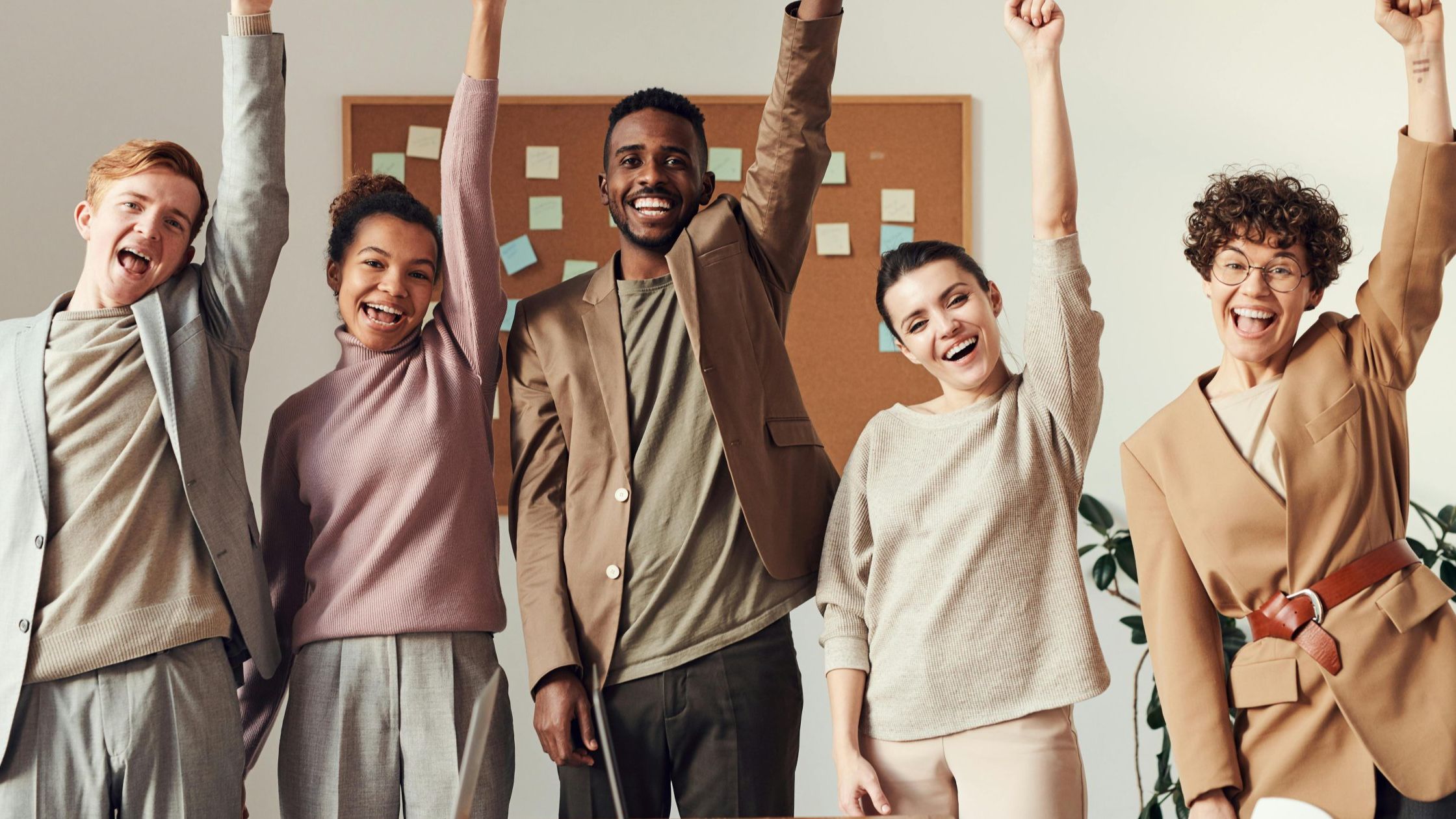7 Ways Peers Can Support Each Other During Internships