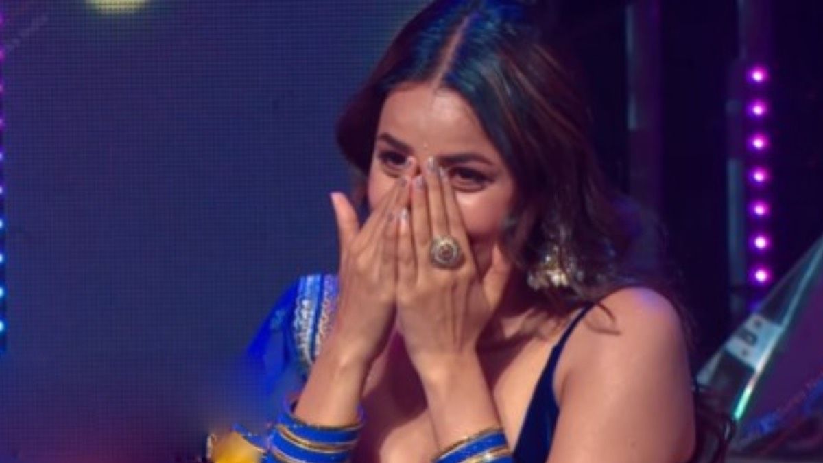 बीच शो में रो पड़ीं शहनाज गिल, क्यों निकले आंसू? सेट पर पसरा सन्नाटा-चौंकी मलाइका अरोड़ा thumbnail