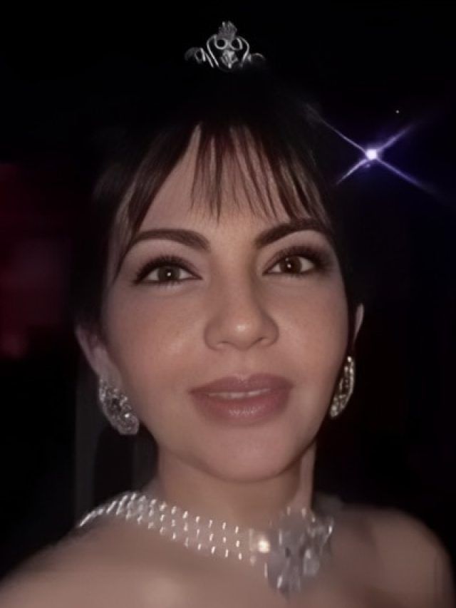 डायमंड टियारा पहन नीता अंबानी ने हैलोवीन में बिखेरा जलवा, ब्लैक गाउन में दिखीं गॉर्जियस