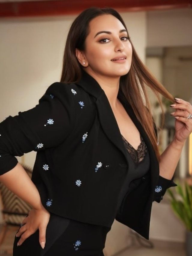 सोनाक्षी सिन्हा की लड़कों को चेतावनी 'लड़कियों के साथ खेलना..', लड़कियों को दी ये सलाह