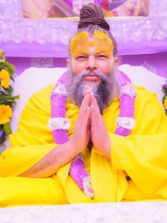 'ये हमारा सुहाग है...', प्रेमानंद महाराज पूरे माथे पर क्यों चंदन लगाते हैं, खुद बताया