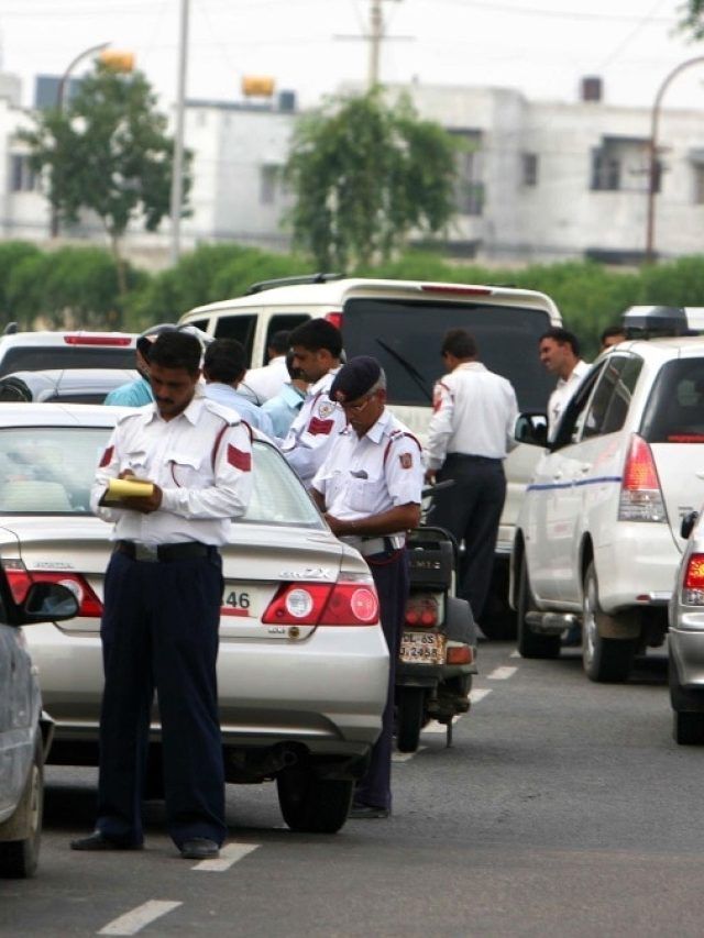 कार... बाइक या स्कूटर! जानें पुरानी गाड़ियों पर कितनी बढ़ी Fitness Fees