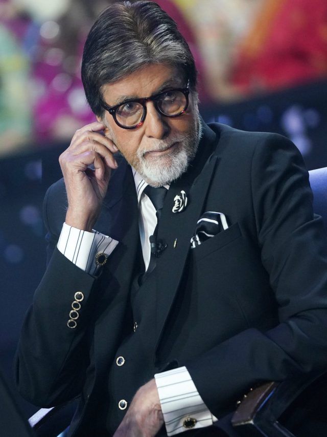 दो सुपरस्टार्स के साथ दिखे अभिषेक बच्चन के पोस्टर, देखते ही बिग बी ने किया पोस्ट, बोले- बड़े...