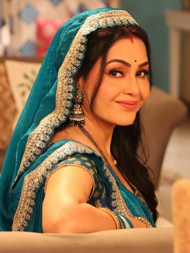 10 साल बाद शुभांगी अत्रे ने छोड़ा 'भाभीजी...', सेट से हुई विदाई, इमोशनल हुए फैंस