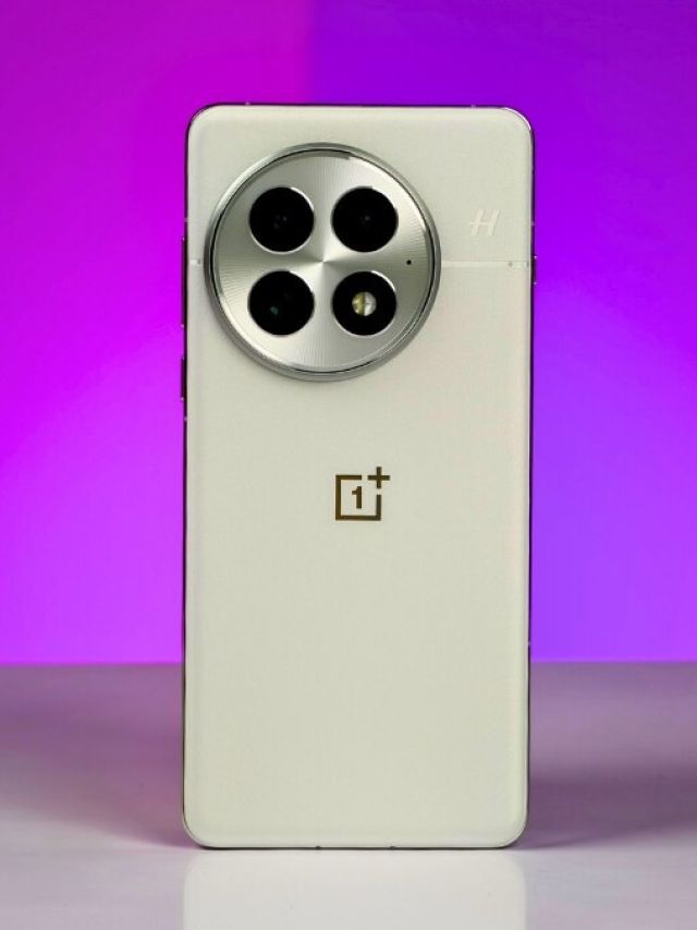 OnePlus 13 selling at lowest price. Should you buy it before OnePlus 15 launch?