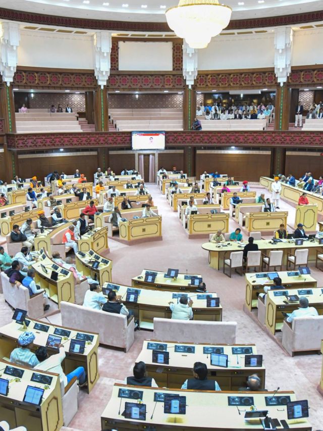 क्या MLA को भी बीमार होने पर छुट्टी लेनी पड़ती है? कौन अप्रूव करता है लीव