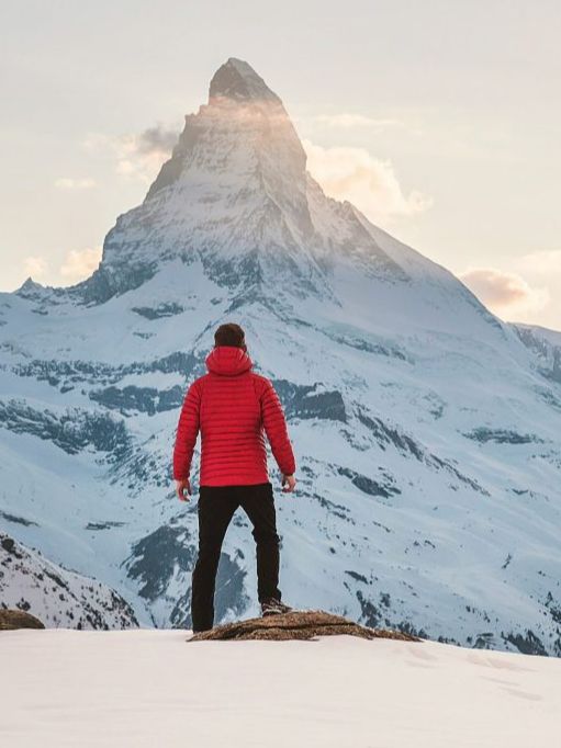 cropped joshua earle 87jymb9zfu unsplashitg 1762862373617 scaled 1 656 875