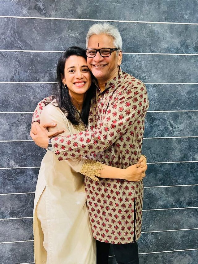 दर्द में स्मृति, पलाश संग शादी से पहले बीमार पड़े पिता, संगीत में बेटी संग किया था डांस