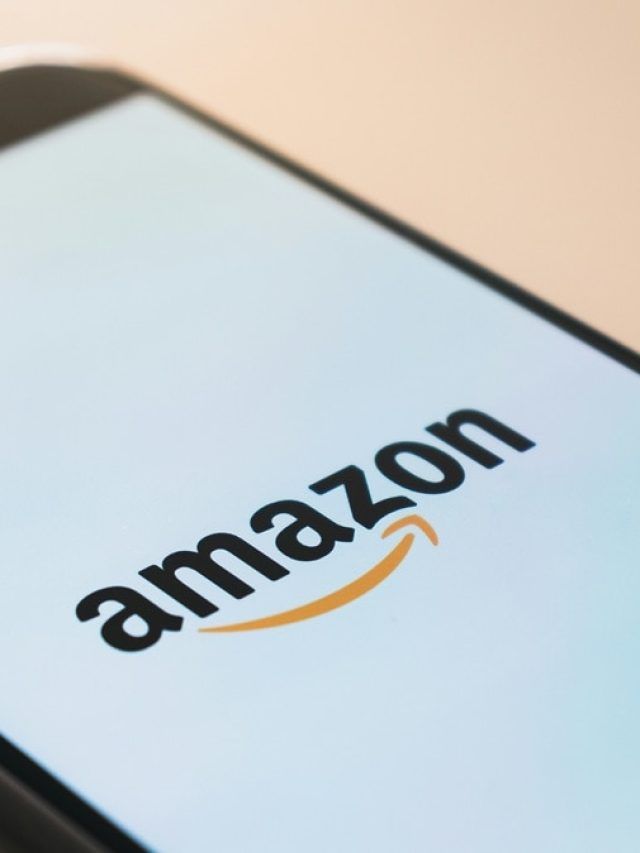Amazon पर क्रिसमस सेल, मिल रही 80 परसेंट तक की छूट
