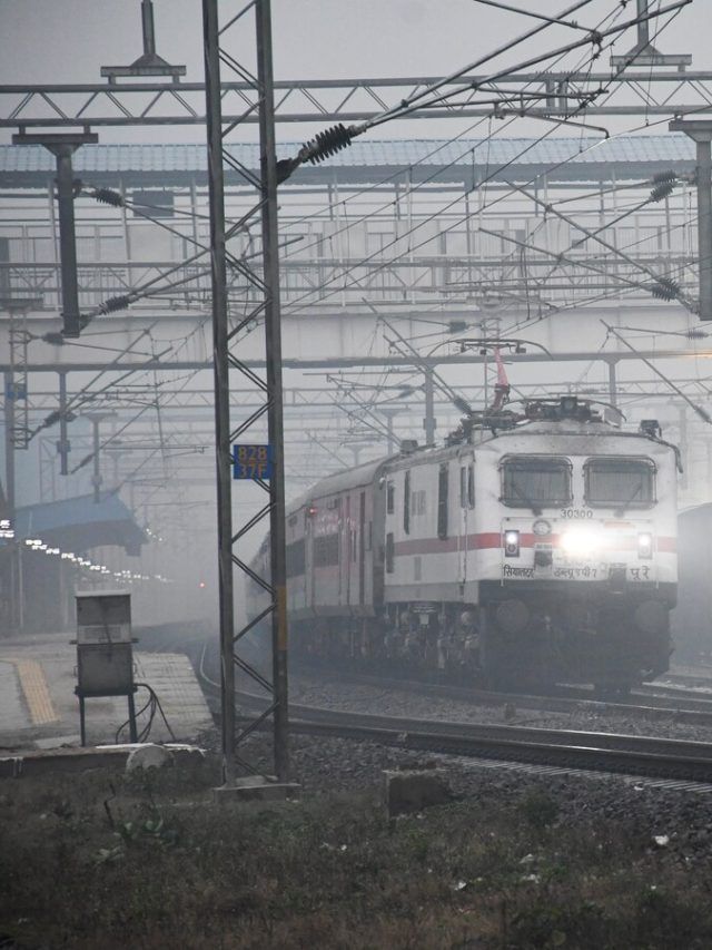 'রেলস্টেশন'-এর বাংলা কী? ৯৯ শতাংশ মানুষের অজানা