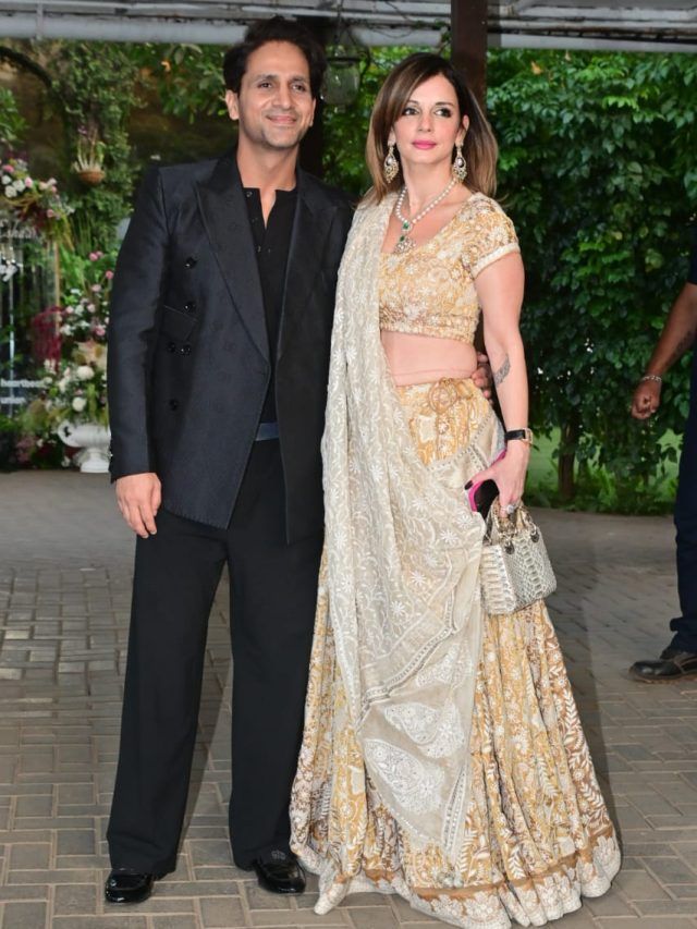 Ex हसबैंड ऋतिक के भाई की शादी में बॉयफ्रेंड संग पहुंचीं सुजैन, नहीं टूटा रिश्ता?