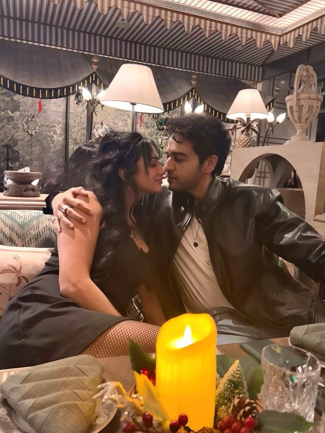 क्रिसमस पर पत्नी संग रोमांटिक हुए गौरव, बांहों में लेकर किया Kiss, हुए वायरल