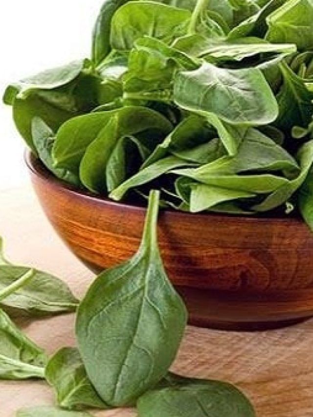 রাতে শাক কেন খেতে নেই? কারণ জানালেন মা-ঠাকুরমারা