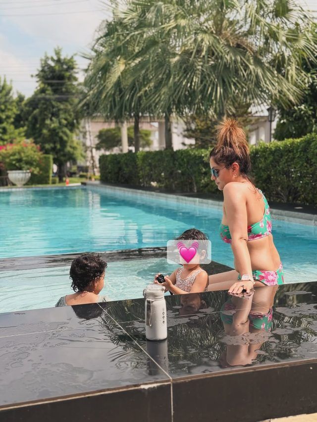 2 साल की हुईं रुबीना की जुड़वां बेटियां, बीच किनारे मनाया बर्थडे, बिकिनी में दिए पोज