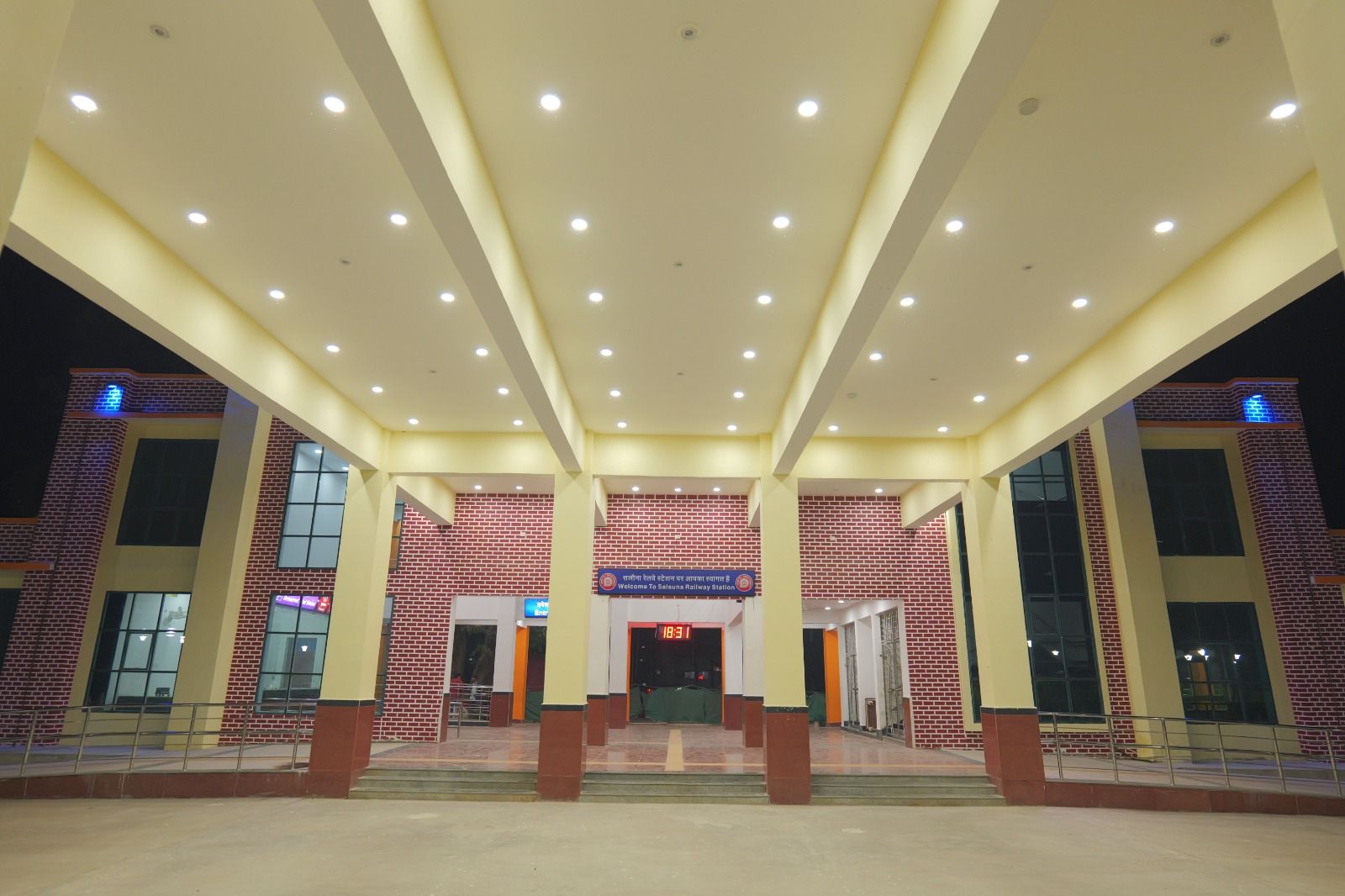 हाईटेक सुविधाओं से लैस बिहार का सलौना रेलवे स्टेशन, देखें नया लुक