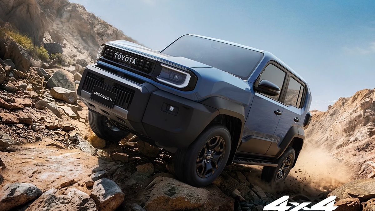 4WD, दमदार इंजन, Toyota की सबसे छोटी लैंड क्रूजर लॉन्च, इतनी है कीमत