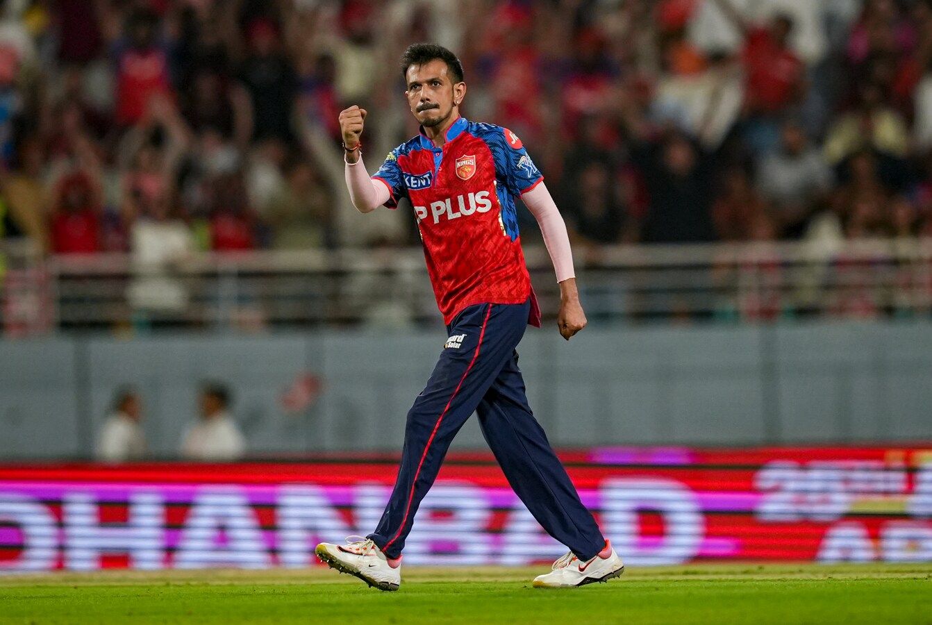 चहल ने प्रीति जिंटा से कर डाली ये डिमांड, एक्ट्रेस का जवाब VIRAL