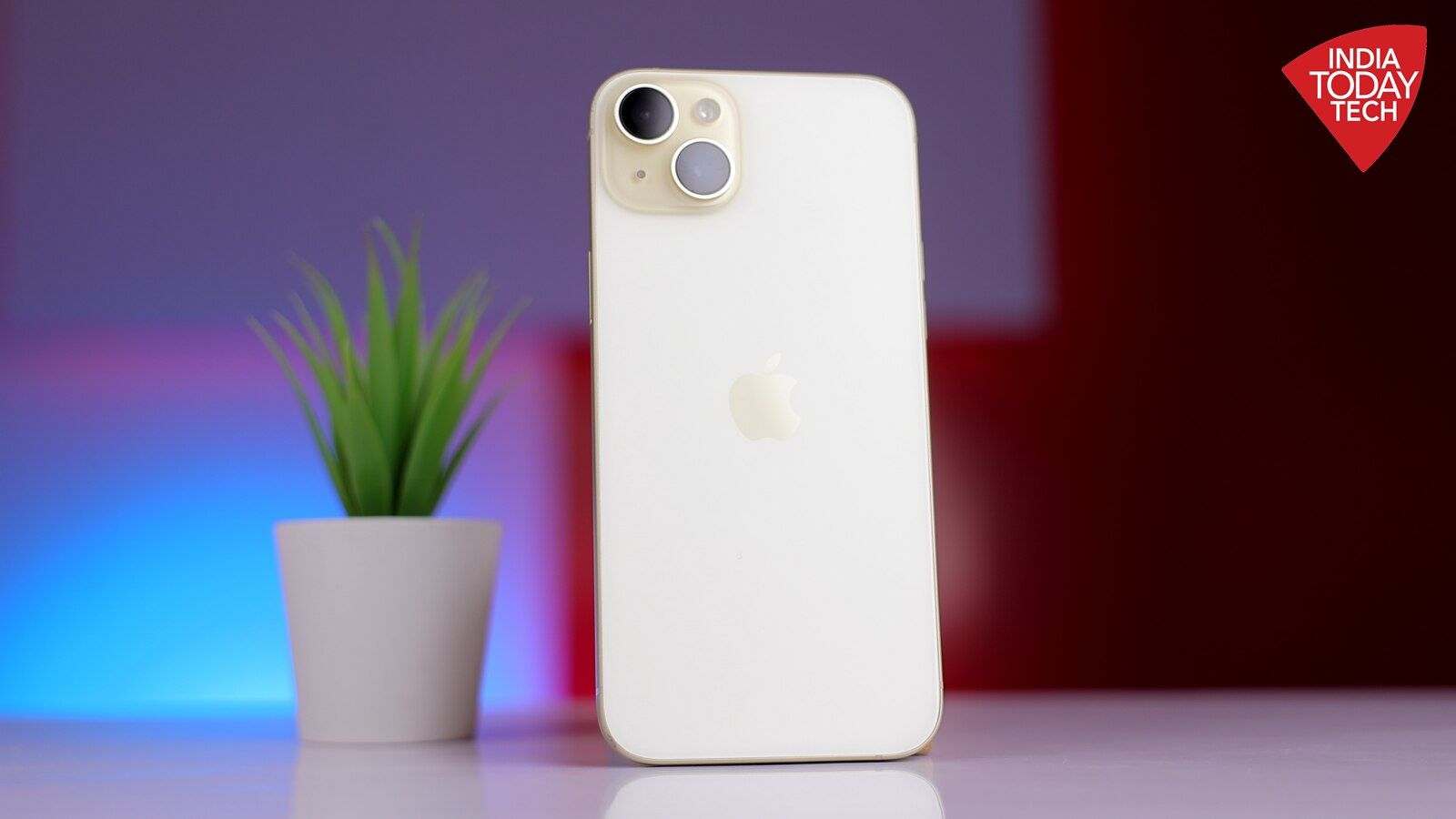 iPhone 15 Plus and 17 Pro See Major Sales Discounts